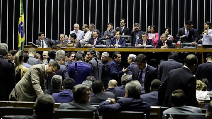 Parlamentares-articulam-projetos-que-atingem-Lava-Jato