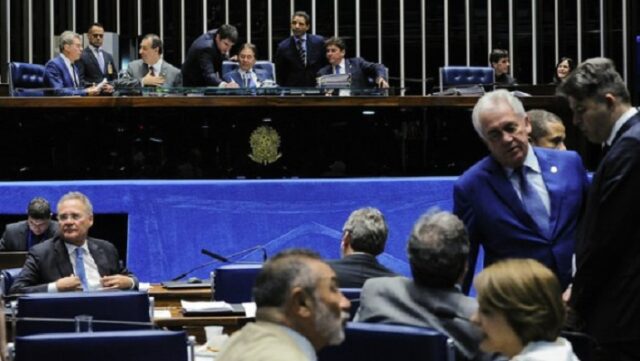 4 Senado confirma reforma do Fies que impõe a estudante pagamento imediato após o curso; texto vai a sanção