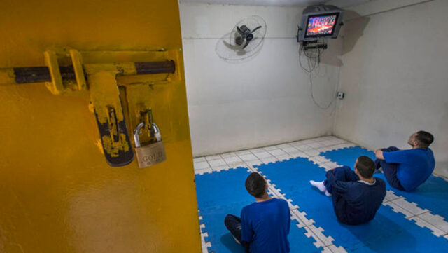 Maioria-quer-redução-da-maioridade-penal-de-18-para-16-anos,-segundo-Datafolha