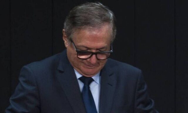 xO-ministro-da-Educacao-Ricardo-Velez-Rodriguez.jpg.pagespeed.ic.SaGJC2dVGc (1)