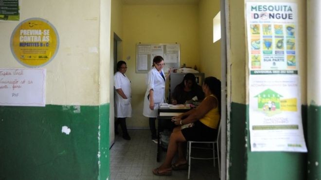 _106760599_medicos-familia (1)