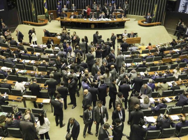 Plenario-Camara-Deputados-Sessao-Deputados-21Mai2019