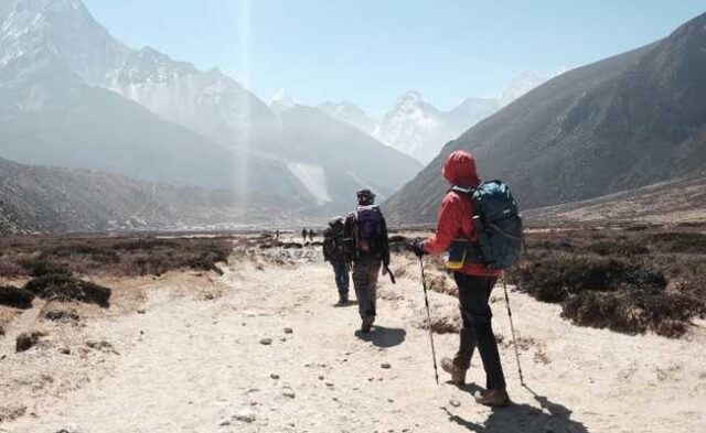 50-650-nepal-everest (1)