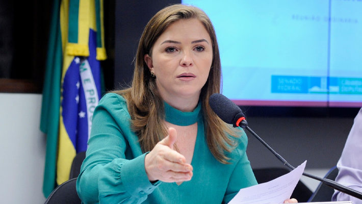 Banner-e-urgente-criar-comissao-para-debater-Politica-Nacional-do-Cuidado-alerta-Leandre